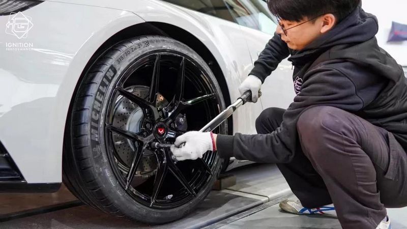 VOSSEN 6.jpg